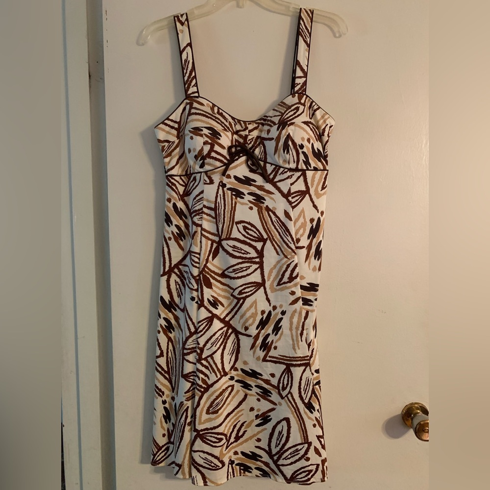 Ladies sleeveless dress